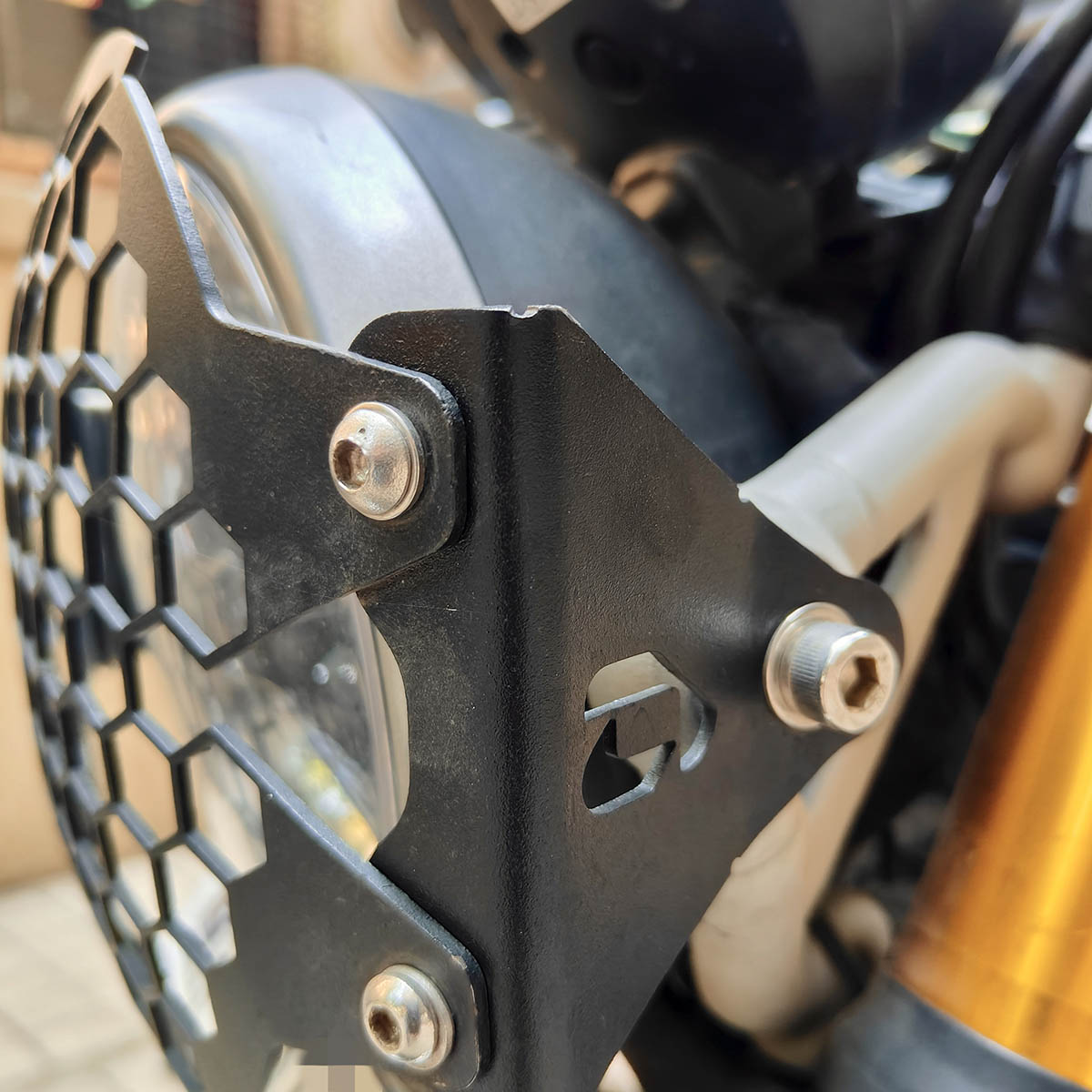 Headlight Grill for Triumph Speed 400